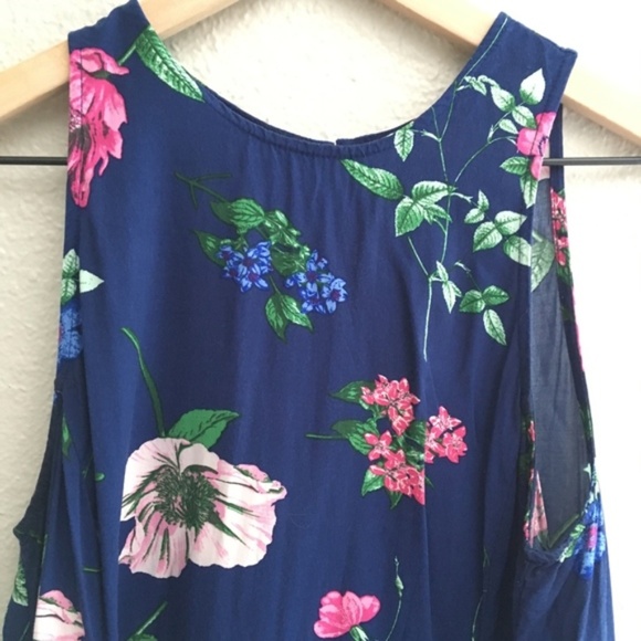 5 for $20! Old Navy Blue Floral Print Dress - Picture 2 of 4